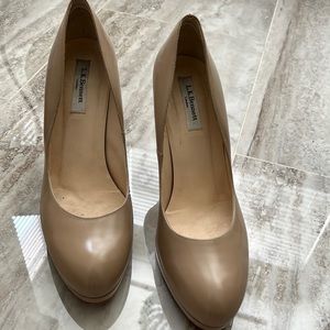 Beautiful nude LK Bennett pumps